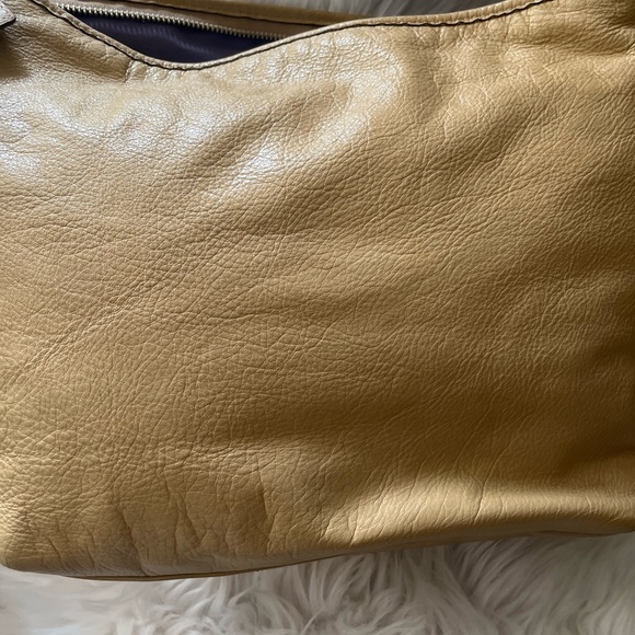 Coach soft leather bag. - Picture 3 of 9